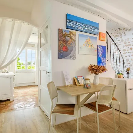 بيت للعطل Maison De Village Romantique *